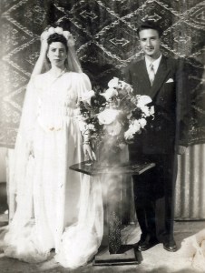 ראובן ע"ה וקמיל לוטטי ביום נישואיהם 